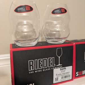 Riedel Swirl Wine Glass Set